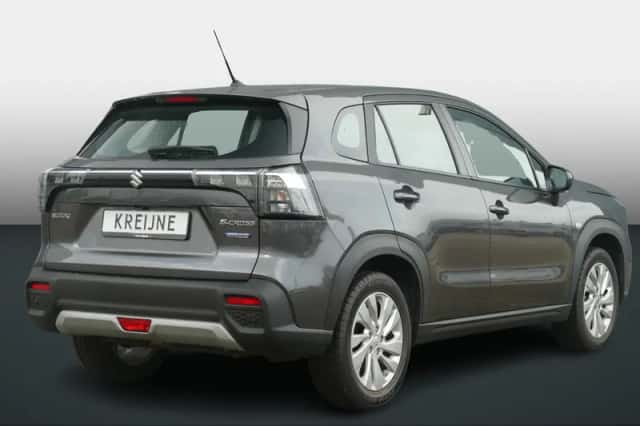Suzuki S-Cross (2025) thumbnail 3