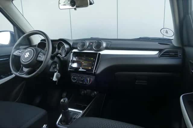 Suzuki Swift (2025) thumbnail 6