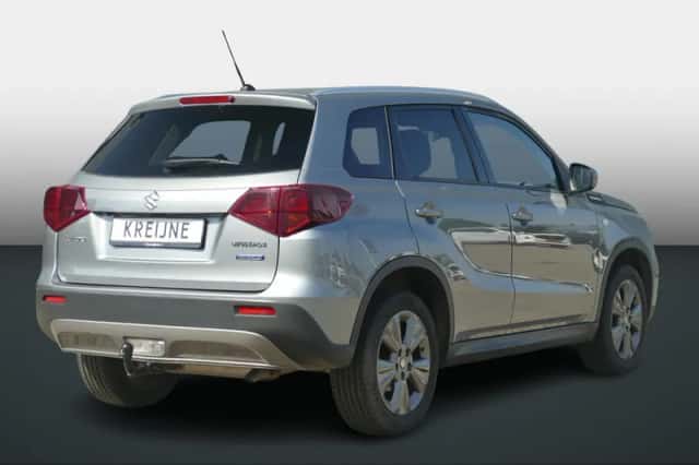 Suzuki Vitara (2023) thumbnail 3