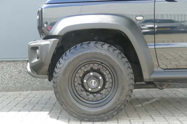 Suzuki Jimny (2019) thumbnail 4