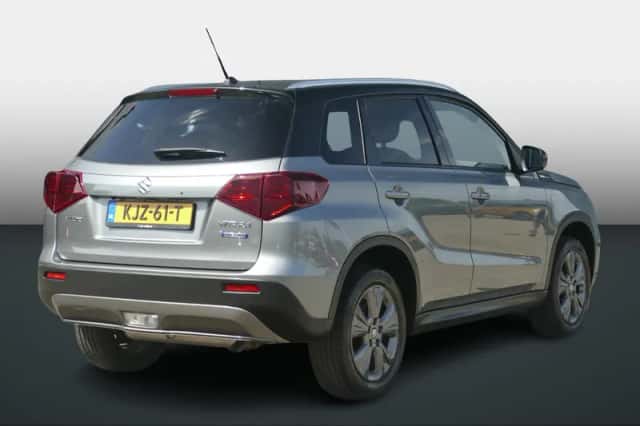 Suzuki Vitara (2021) thumbnail 3