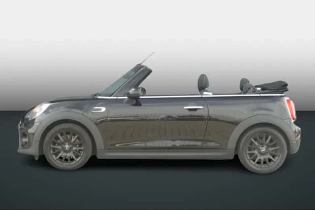MINI Cabrio (2019) thumbnail 4