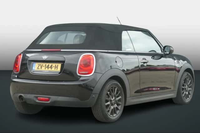 MINI Cabrio (2019) thumbnail 5