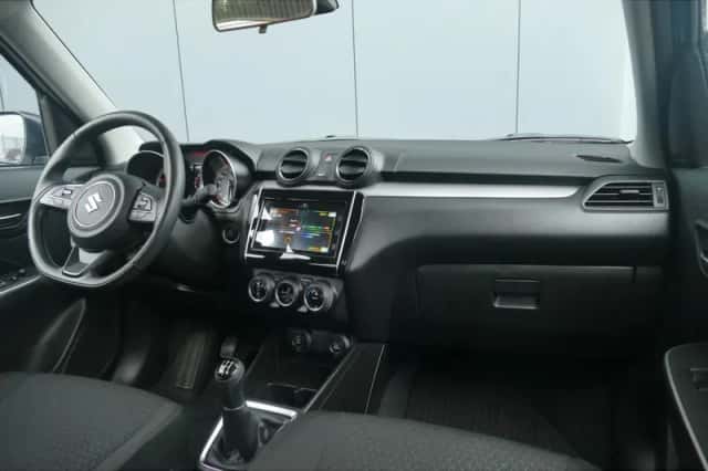 Suzuki Swift (2023) thumbnail 6