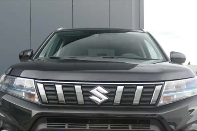 Suzuki Vitara (2021) thumbnail 6