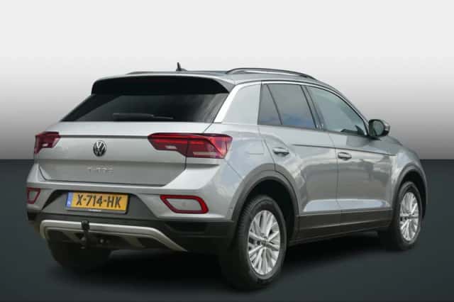 Volkswagen T-Roc (2022) thumbnail 3