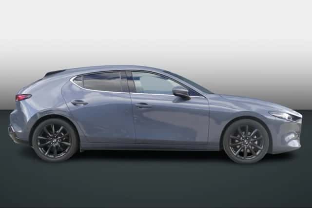 Mazda 3 (2019) thumbnail 3