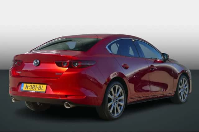 Mazda 3 (2021) thumbnail 3