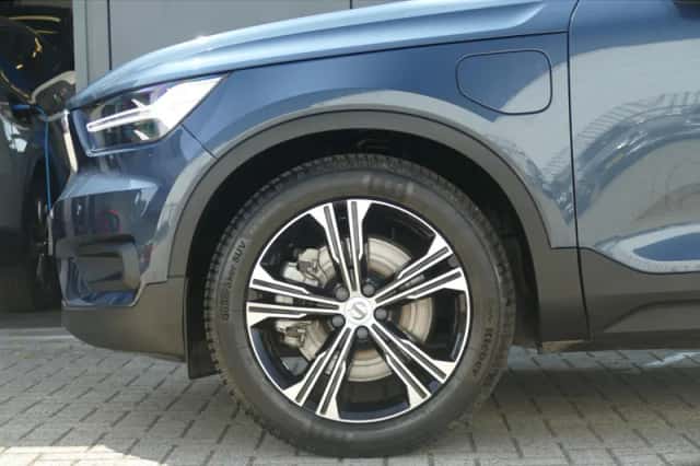 Volvo XC40 (2021) thumbnail 5