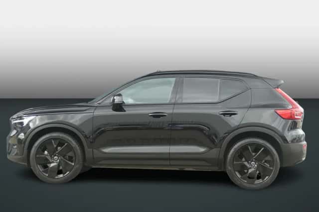 Volvo XC40 (2025) thumbnail 2