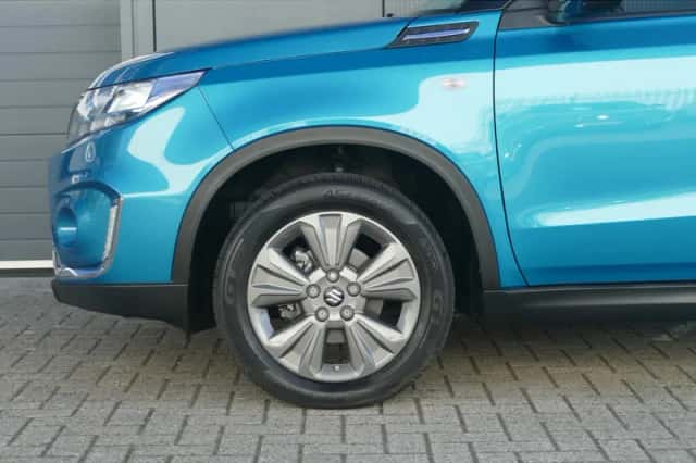 Suzuki Vitara (2024) thumbnail 5