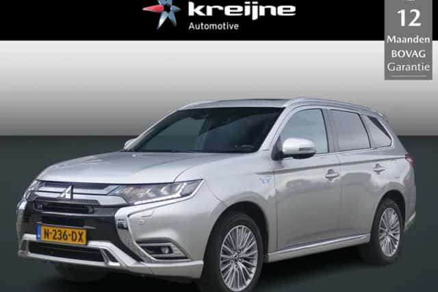 Mitsubishi Outlander (2020) thumbnail 1