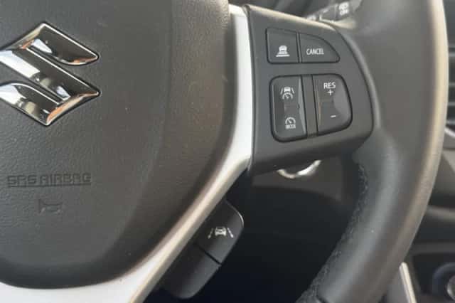 Suzuki S-Cross (2025) thumbnail 15