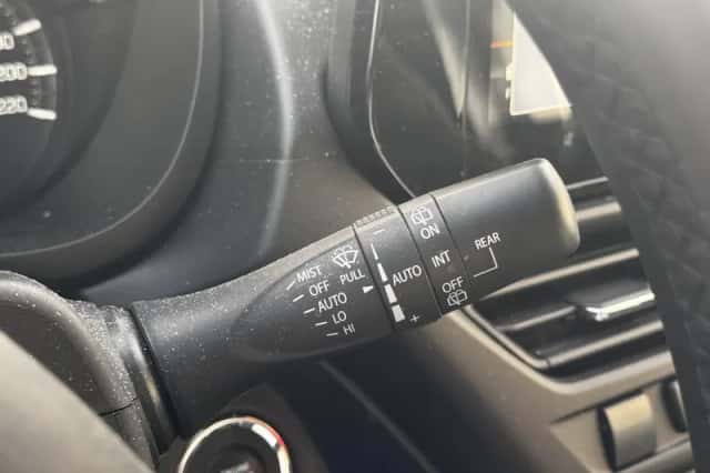 Suzuki S-Cross (2025) thumbnail 16