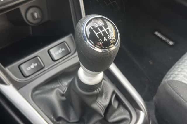 Suzuki S-Cross (2025) thumbnail 21