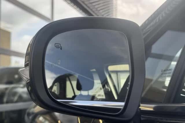 Suzuki S-Cross (2025) thumbnail 23