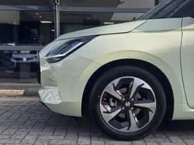 Suzuki Swift (2026) thumbnail 4