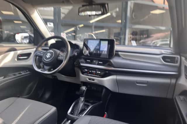Suzuki Swift (2026) thumbnail 8