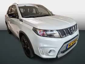 Suzuki Vitara (2017) thumbnail 2