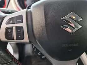 Suzuki Vitara (2017) thumbnail 13