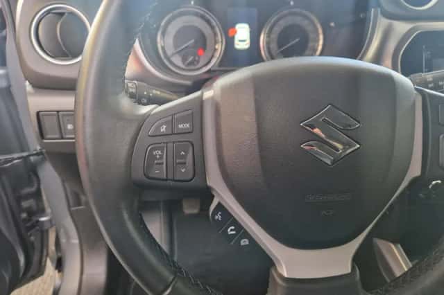 Suzuki Vitara (2023) thumbnail 11