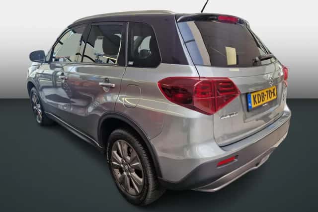 Suzuki Vitara (2023) thumbnail 4