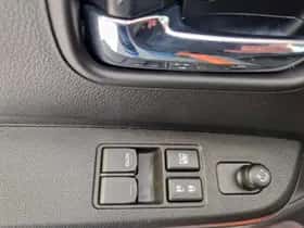 Suzuki Ignis (2024) thumbnail 8