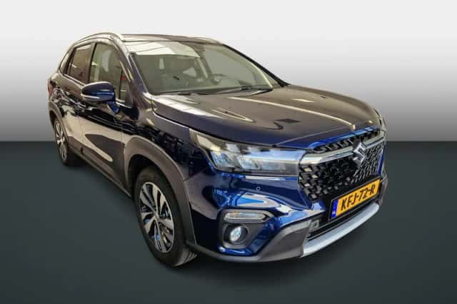 Suzuki S-Cross (2026) thumbnail 3