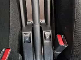 Suzuki Swift (2019) thumbnail 13