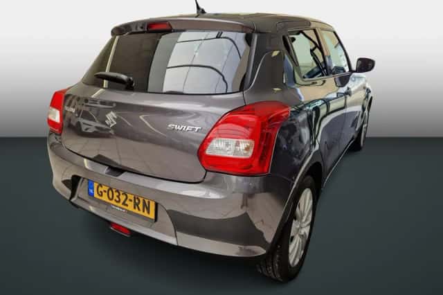 Suzuki Swift (2019) thumbnail 4