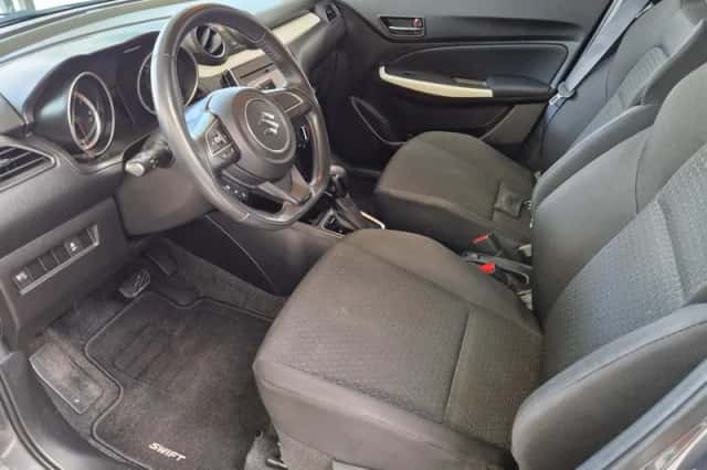 Suzuki Swift (2019) thumbnail 7