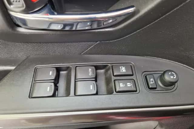 Suzuki S-Cross (2024) thumbnail 15