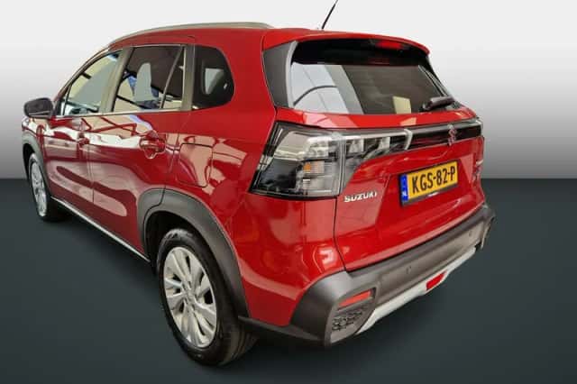 Suzuki S-Cross (2024) thumbnail 6