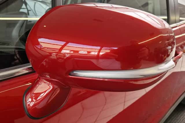 Suzuki S-Cross (2024) thumbnail 9