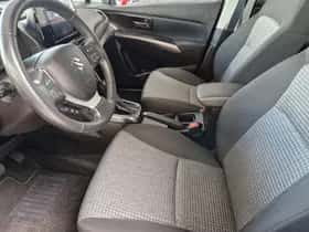 Suzuki S-Cross (2024) thumbnail 10