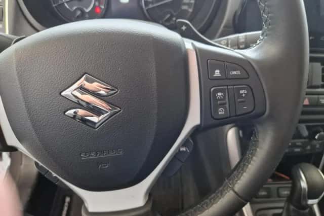 Suzuki S-Cross (2024) thumbnail 16