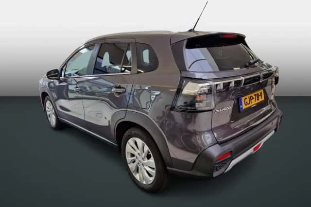 Suzuki S-Cross (2024) thumbnail 6