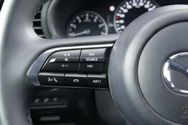 Mazda 3 (2024) thumbnail 14