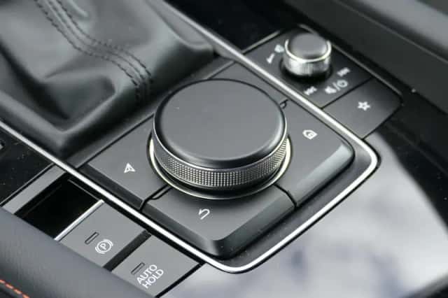 Mazda 3 (2024) thumbnail 23