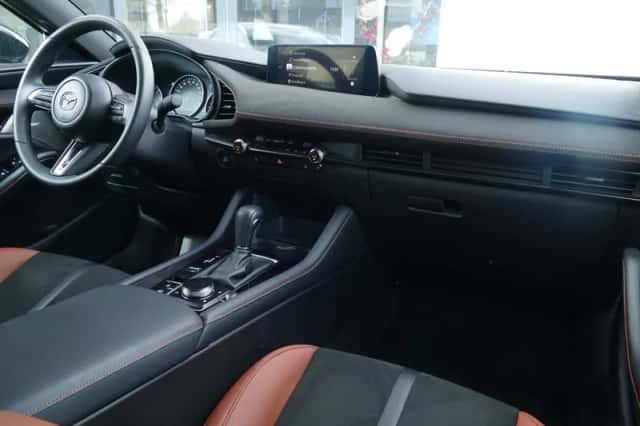 Mazda 3 (2024) thumbnail 9
