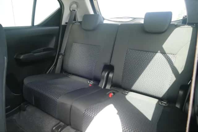 Suzuki Ignis (2024) thumbnail 6