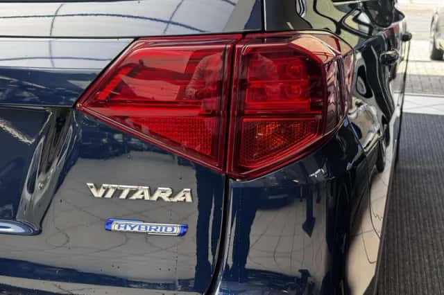 Suzuki Vitara (2024) thumbnail 5