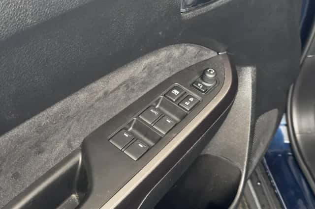 Suzuki Vitara (2024) thumbnail 6
