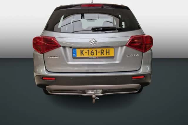 Suzuki Vitara (2019) thumbnail 5