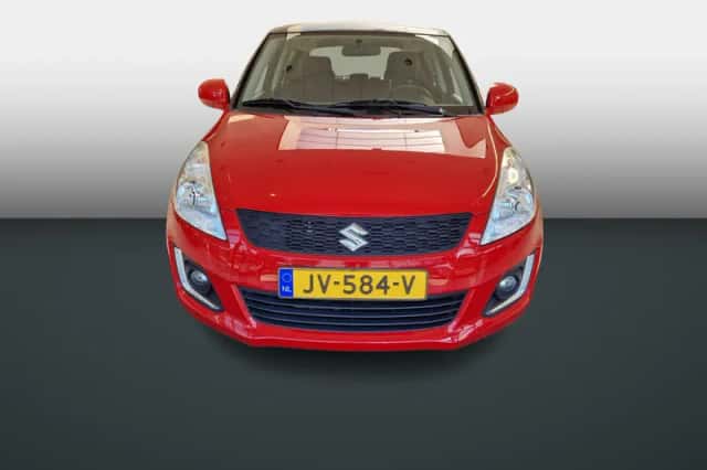 Suzuki Swift (2016) thumbnail 2