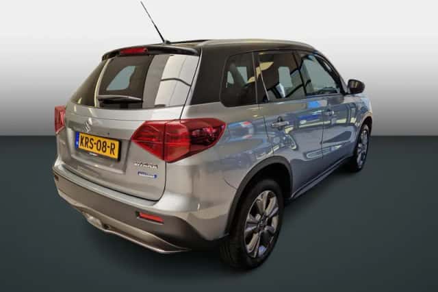 Suzuki Vitara (2021) thumbnail 4