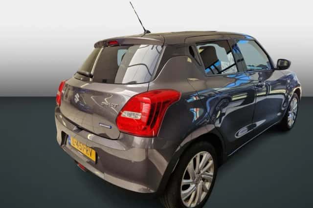 Suzuki Swift (2021) thumbnail 4