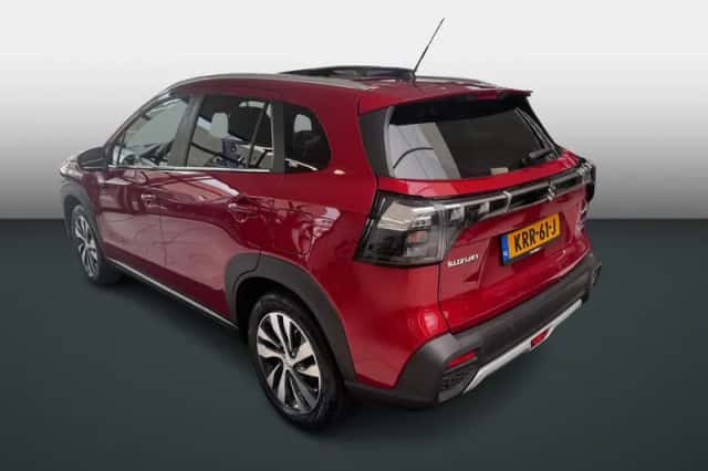 Suzuki S-Cross (2022) thumbnail 3