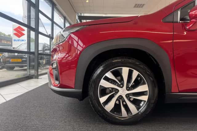 Suzuki S-Cross (2022) thumbnail 5