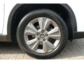 Suzuki Vitara (2023) thumbnail 6